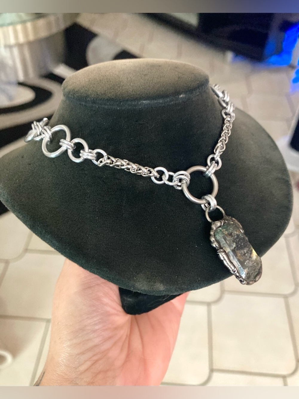 Smoky black herkimer diamond crystal on handmade maille stainless steel chain - Picture 11 of 15